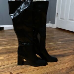 Women's Black Knee-High Boots